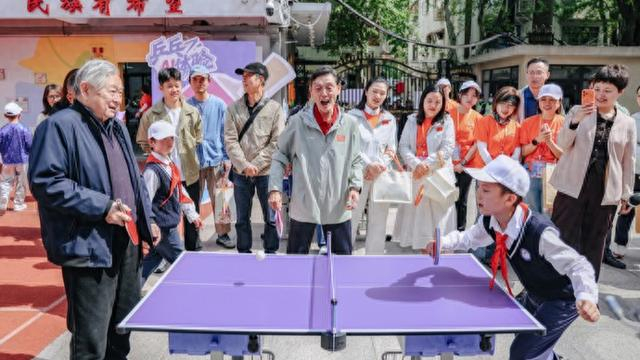 宝威体育登录入口-“沪超”校园赛太燃了：徐寅生陆元盛手把手教小球员，“小版樊振东”有点猛|乒乓|程之|乒乓球|巨鹿|比赛_新浪体育_新浪新闻